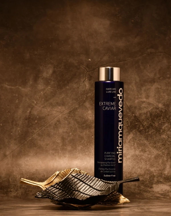 Extreme purifying charcoal shampoo